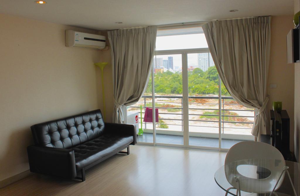 The Ocean Pearl Apartment Pattaya Room photo